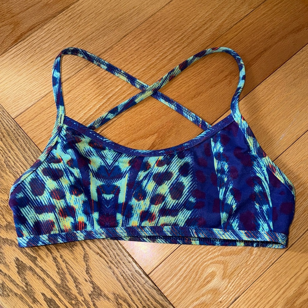 Jolyn bikini top